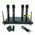 BNK BK8400 UHF Wireless Microphone System with 4 Mics